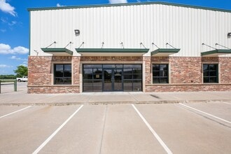 13020 S Sunnylane Rd, Moore, OK à louer Photo de l’immeuble– Image 1 sur 25