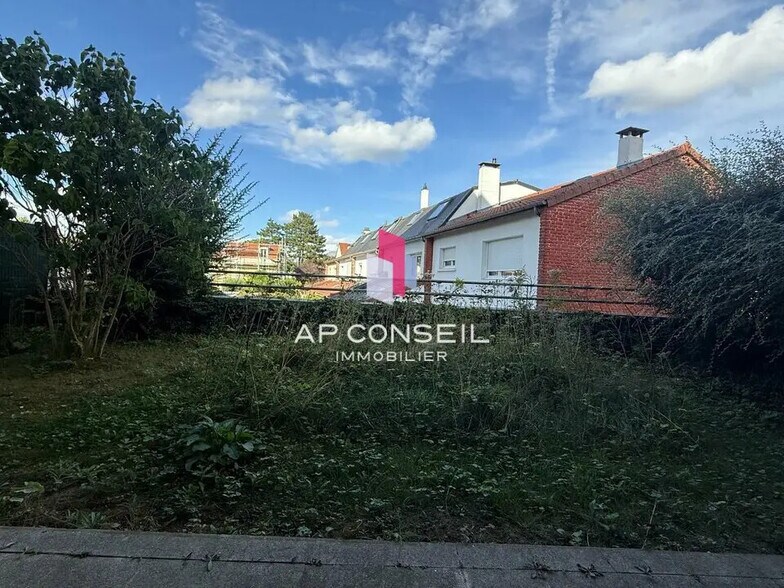 Bureau dans Le Chesnay-Rocquencourt à louer - Photo de l’immeuble – Image 3 sur 3
