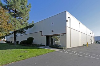 Plus de détails pour 2505 Port St, West Sacramento, CA - Industriel/Logistique à louer