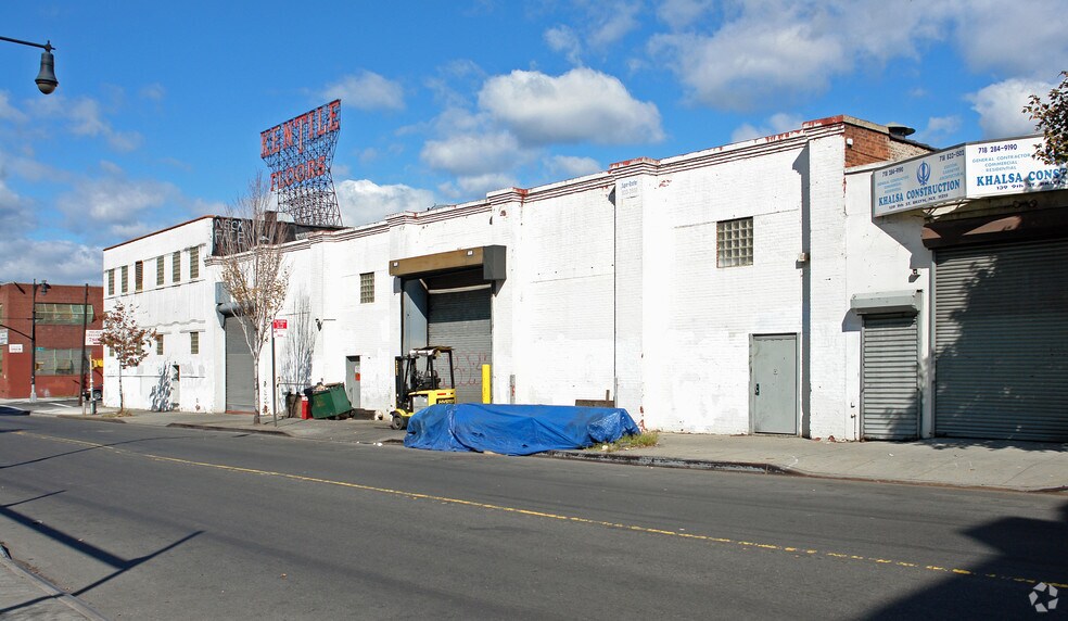 69 2nd Ave, Brooklyn, NY à louer - Photo de l’immeuble – Image 3 sur 6