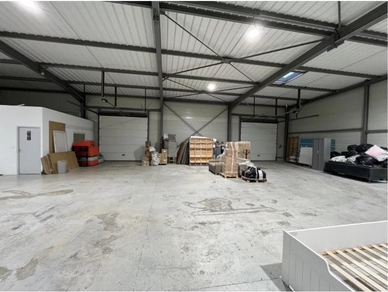 Industriel/Logistique dans Gallargues-le-Montueux à louer Photo intérieure– Image 1 sur 12