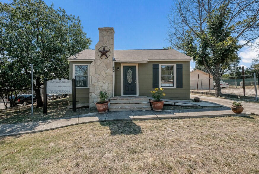 174 Sherwood Dr, San Antonio, TX à louer - Photo de l’immeuble – Image 2 sur 17