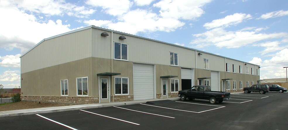 7124 S Dillon Ct, Englewood, CO à vendre - Photo de l’immeuble – Image 2 sur 5