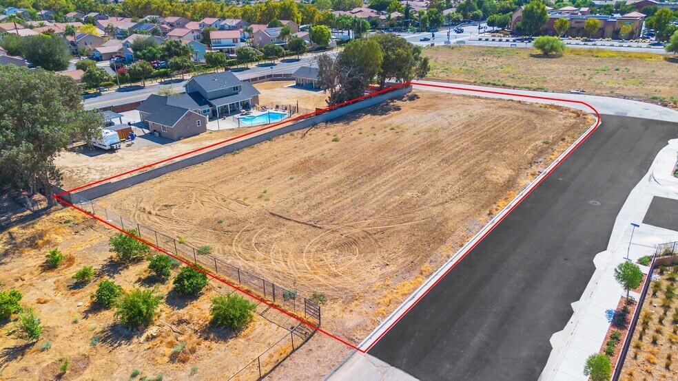 Bradshaw Cir, Moreno Valley, CA à vendre - Aérien – Image 2 sur 14
