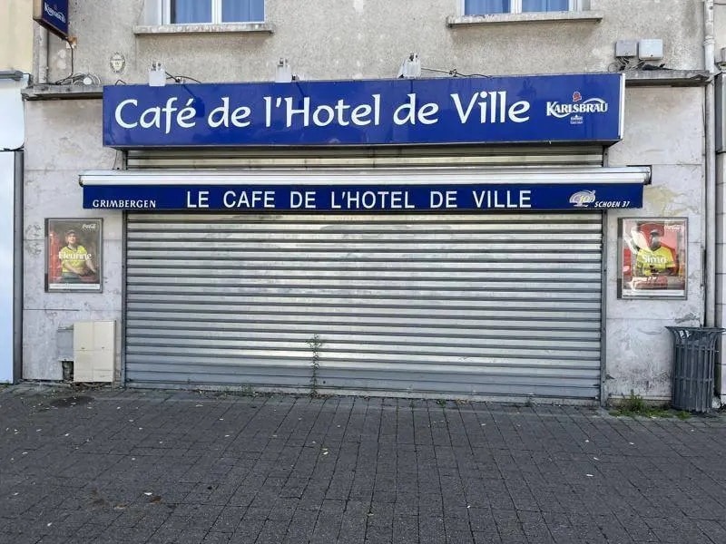 Local commercial dans Saint-Pierre-des-Corps à louer Photo de l’immeuble– Image 1 sur 2