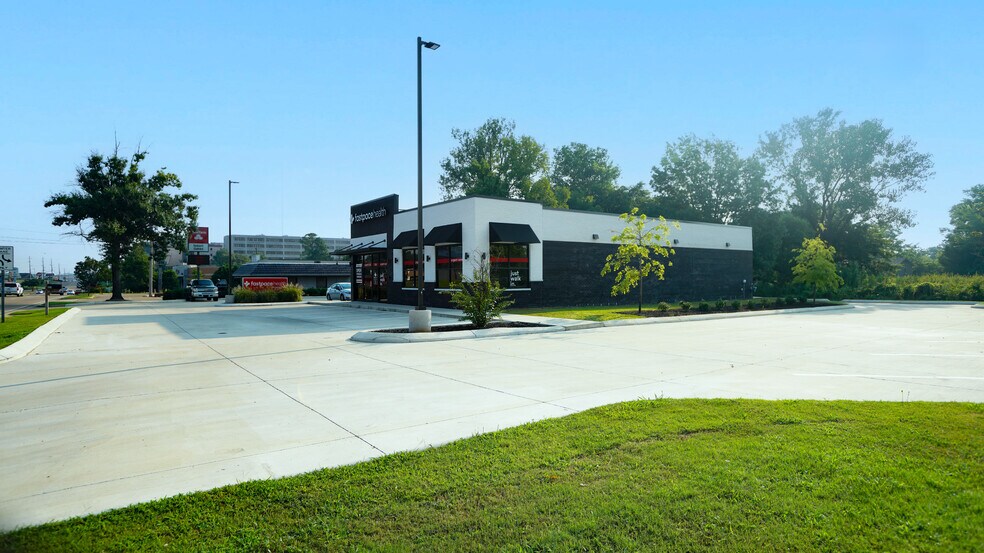 934 South Gloster St, Tupelo, MS à vendre - Photo de l’immeuble – Image 3 sur 3