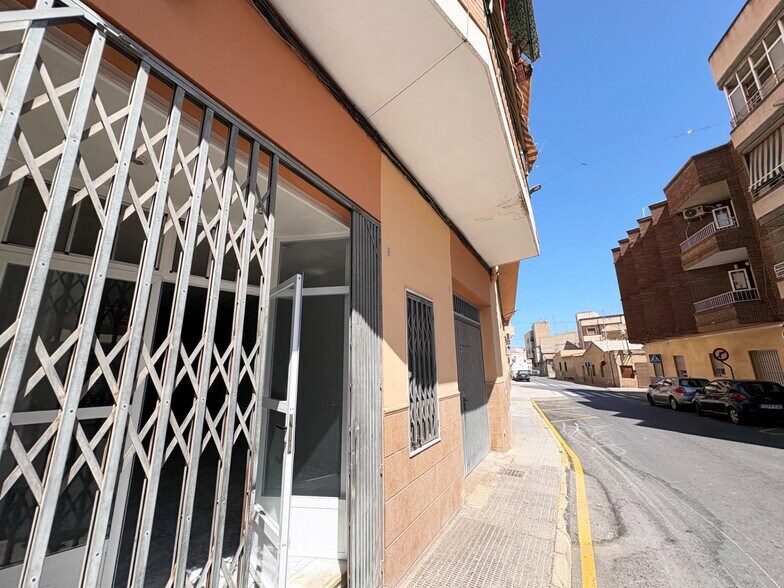 Immeuble residentiel dans Albatera, Alicante à vendre - Photo de l’immeuble – Image 3 sur 3