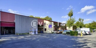 Plus de détails pour Local d'activités à louer
