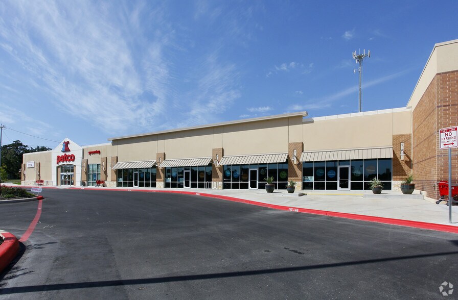 1201 Austin Hwy, San Antonio, TX à louer - Photo de l’immeuble – Image 2 sur 10