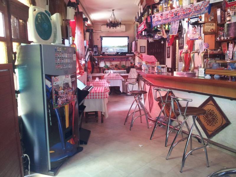 Local commercial dans Móstoles, Madrid à louer Photo intérieure– Image 1 sur 13