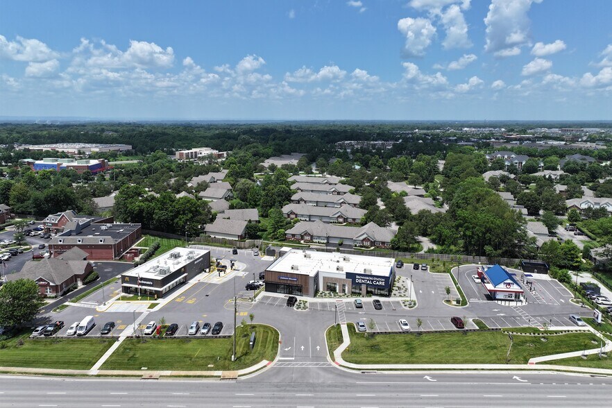 9901,9901,9903 Brownsboro Rd, Louisville, KY à vendre - Photo de l’immeuble – Image 1 sur 10