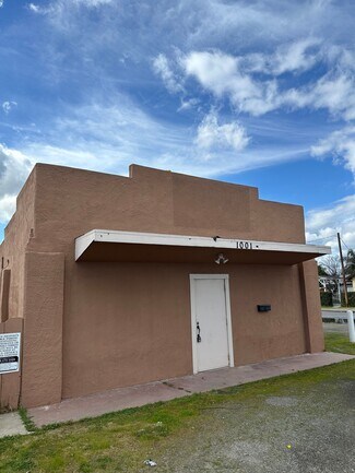 Plus de détails pour 1001 Herndon Rd, Modesto, CA - Bureau/Local commercial à louer