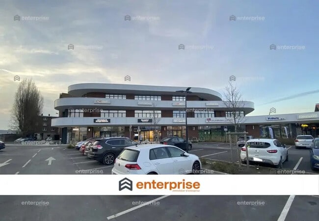 Plus de détails pour Local commercial à louer