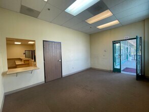 123 N Garfield, Alhambra, CA à louer Hall d’entrée– Image 2 sur 19