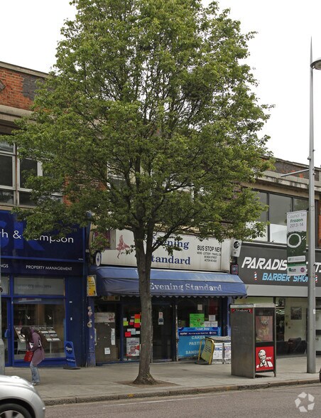96 High St, Londres à vendre - Photo de l’immeuble – Image 2 sur 3