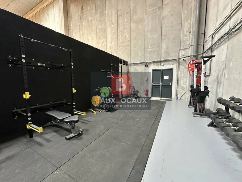 Local d’activités dans Le Pontet à louer - Photo intérieure – Image 3 sur 12
