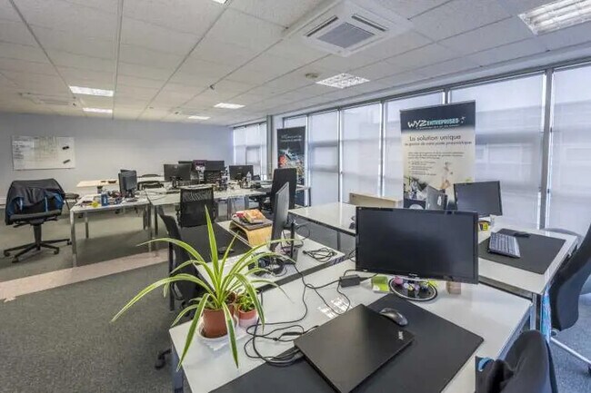 Plus de détails pour Bureau à louer