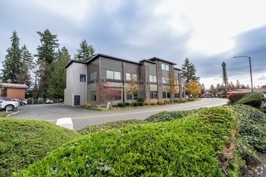 3204 Smokey Point Dr, Arlington, WA à louer - Photo de l’immeuble – Image 2 sur 3