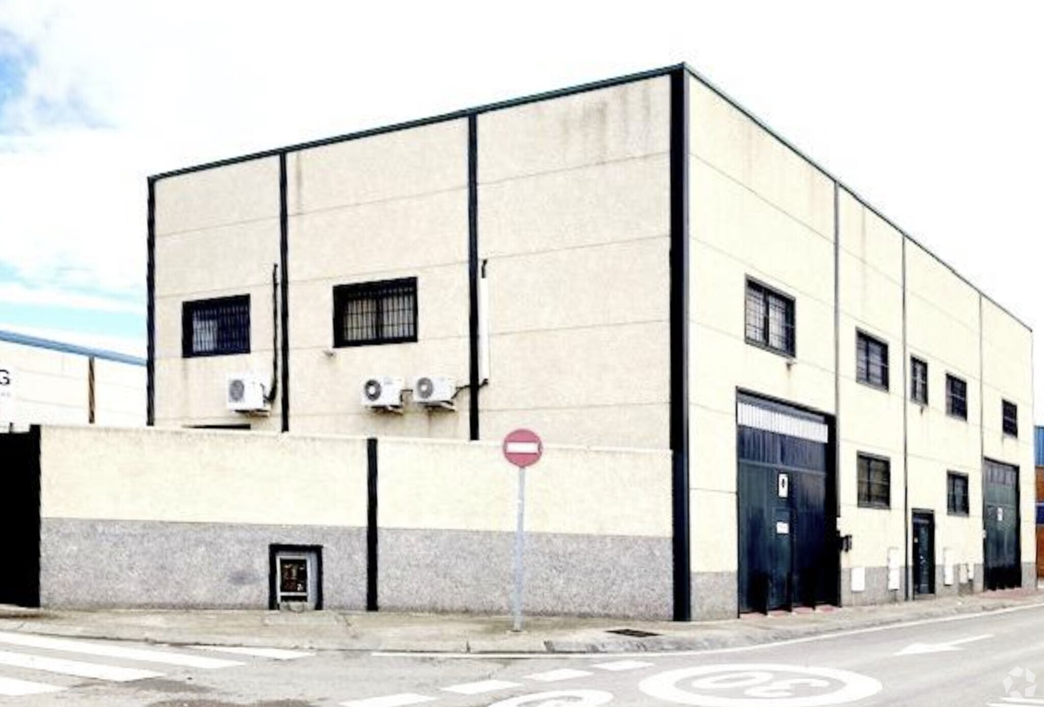 Industriel/Logistique dans Leganés, Madrid à vendre Photo principale– Image 1 sur 5