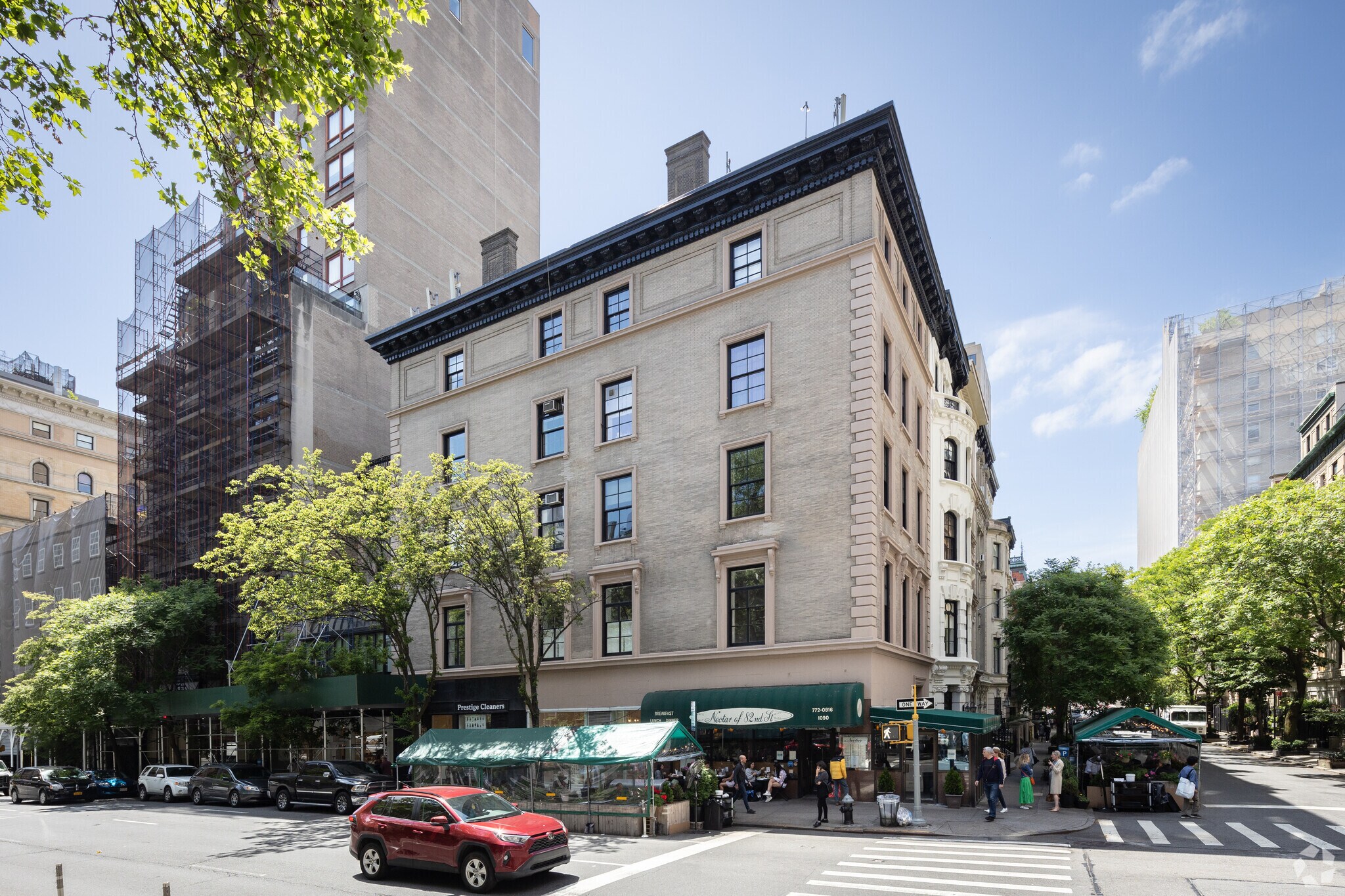 1082-1090 Madison Ave, New York, NY à louer Photo principale– Image 1 sur 5