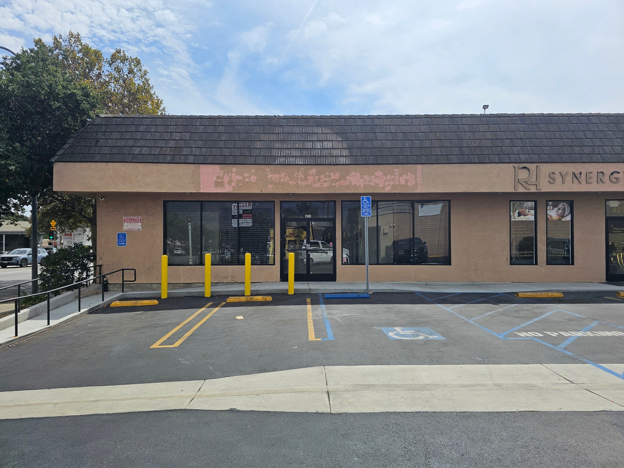 825-829 N Lake Ave, Pasadena, CA à louer Photo intérieure– Image 1 sur 16