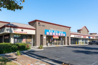 Plus de détails pour 2061-2085 S Garey Ave, Pomona, CA - Local commercial à louer