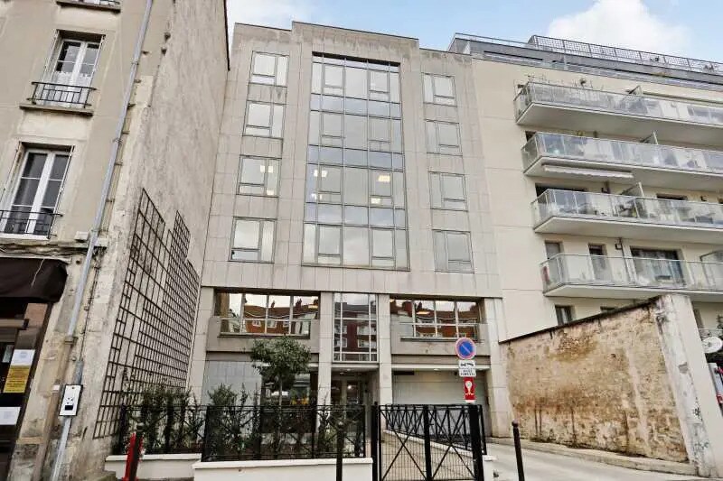 Local d’activités dans Boulogne-Billancourt à louer Photo de l’immeuble– Image 1 sur 10