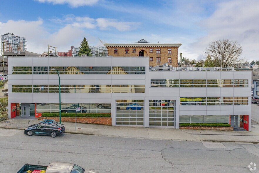 112 6th Av E, Vancouver, BC à louer - Photo de l’immeuble – Image 1 sur 38
