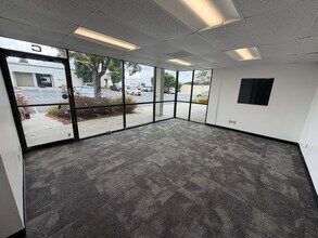 17101-17121 Central Ave, Carson, CA à louer Photo intérieure– Image 2 sur 6