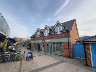 Plus de détails pour 9-11 Latimer Walk, Romsey - Bureau à louer