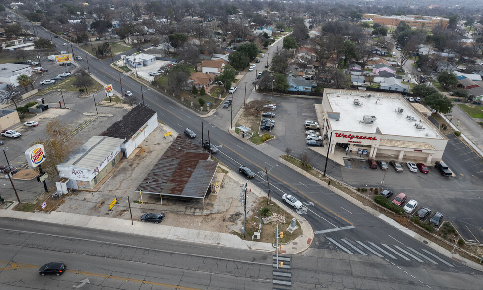 3350 Fredericksburg Rd, San Antonio, TX à louer - Photo de l’immeuble – Image 3 sur 12