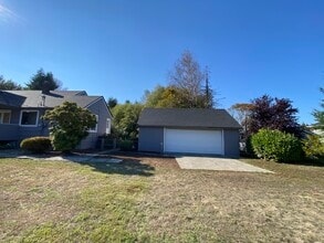 3010 Bethel Rd SE, Port Orchard, WA à louer Photo intérieure– Image 2 sur 7
