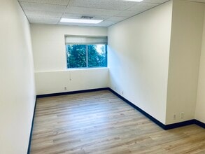 520 S Sepulveda Blvd, Los Angeles, CA à louer Photo intérieure– Image 1 sur 3