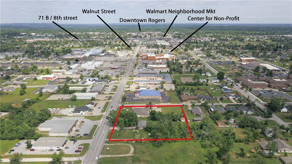 1500 W Walnut St, Rogers, AR à vendre Photo principale– Image 1 sur 9