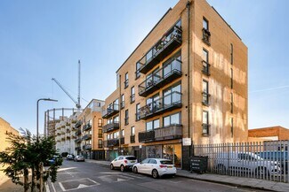 Plus de détails pour Sheep Ln, Londres - Bureau/Local commercial à louer