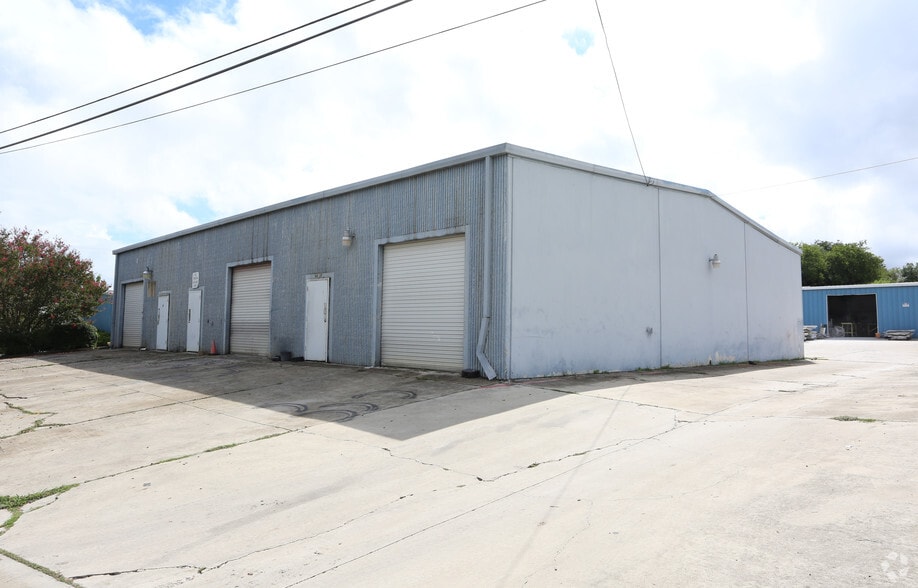 6630-1 Topper Run, San Antonio, TX à louer - Photo principale – Image 1 sur 4