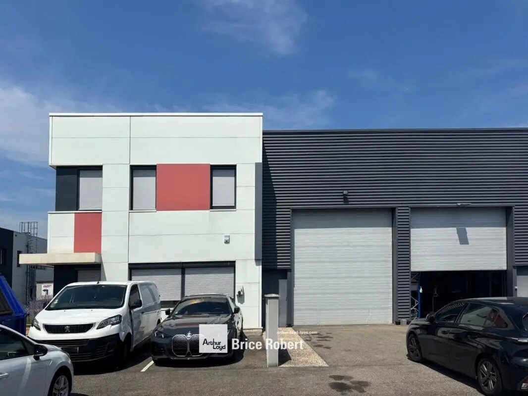 Bureau dans Saint-Fons à louer Photo de l’immeuble– Image 1 sur 5