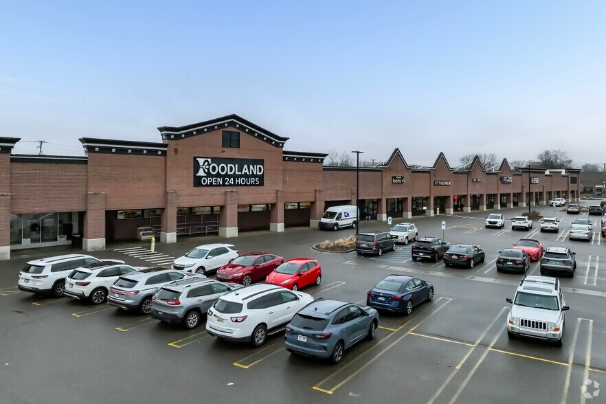 33111-33251 Plymouth Rd, Livonia, MI à louer - Photo principale – Image 1 sur 5