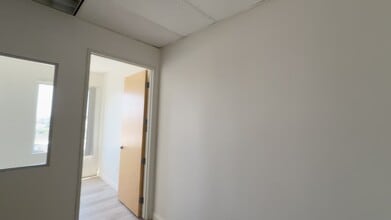 21671 Gateway Center Dr, Diamond Bar, CA à louer - Vidéo sur l’annonce professionnelle