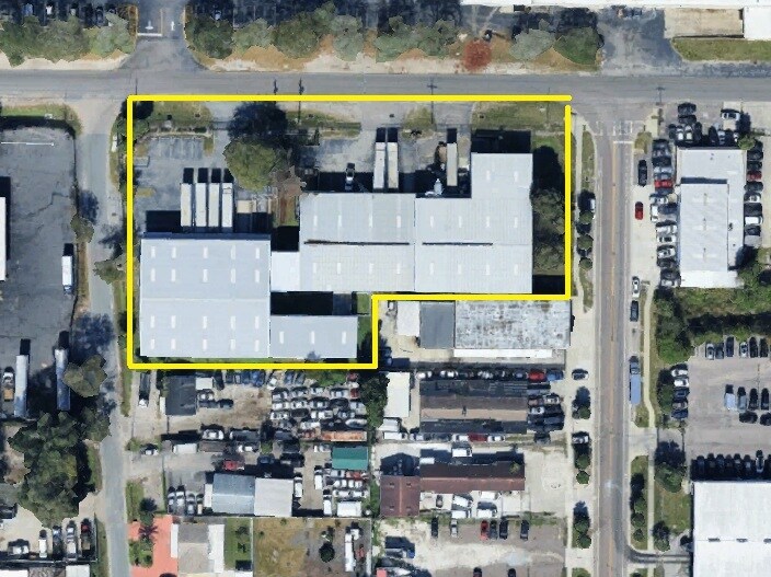 4006 W Crest Ave, Tampa, FL à louer Photo principale– Image 1 sur 5