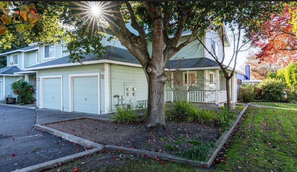 2304 Donahue Ave, Santa Rosa, CA à vendre - Photo de l’immeuble – Image 3 sur 20