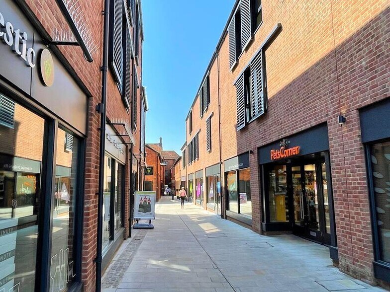 20-24 Market Pl, Henley On Thames à louer - Photo de l’immeuble – Image 2 sur 3