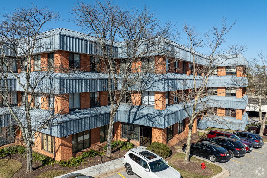 1777 Reisterstown Rd, Pikesville, MD à louer - Photo de l’immeuble – Image 1 sur 25