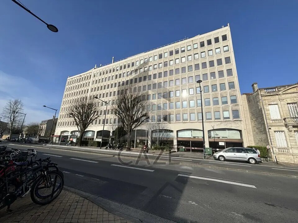 Bureau dans Bordeaux à louer Photo de l’immeuble– Image 1 sur 10