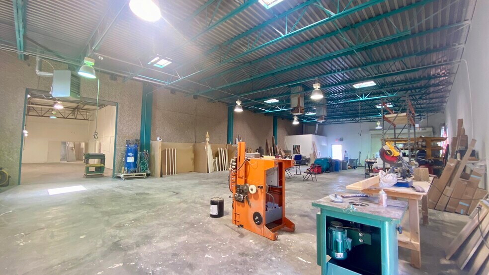 11020 Argal Ct, El Paso, TX à vendre - Photo de l’immeuble – Image 2 sur 39