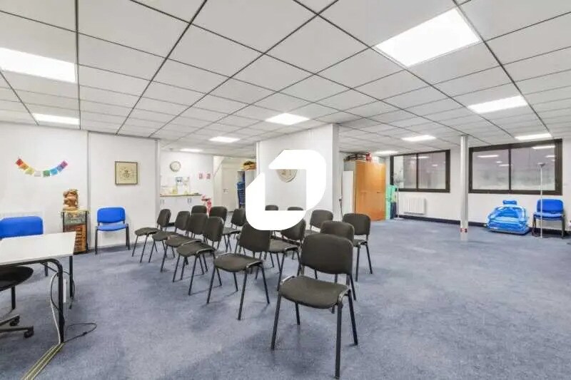 Bureau dans Paris à louer - Photo de l’immeuble – Image 3 sur 15