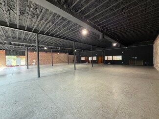 Plus de détails pour 460 N 5th St, Silsbee, TX - Local commercial à louer
