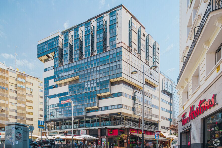 Calle de Jacometrezo, 15, Madrid, Madrid à louer - Photo de l’immeuble – Image 1 sur 5