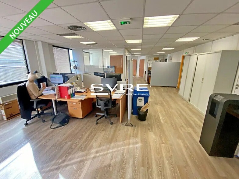 Bureau dans Vitrolles à louer - Photo intérieure – Image 2 sur 6