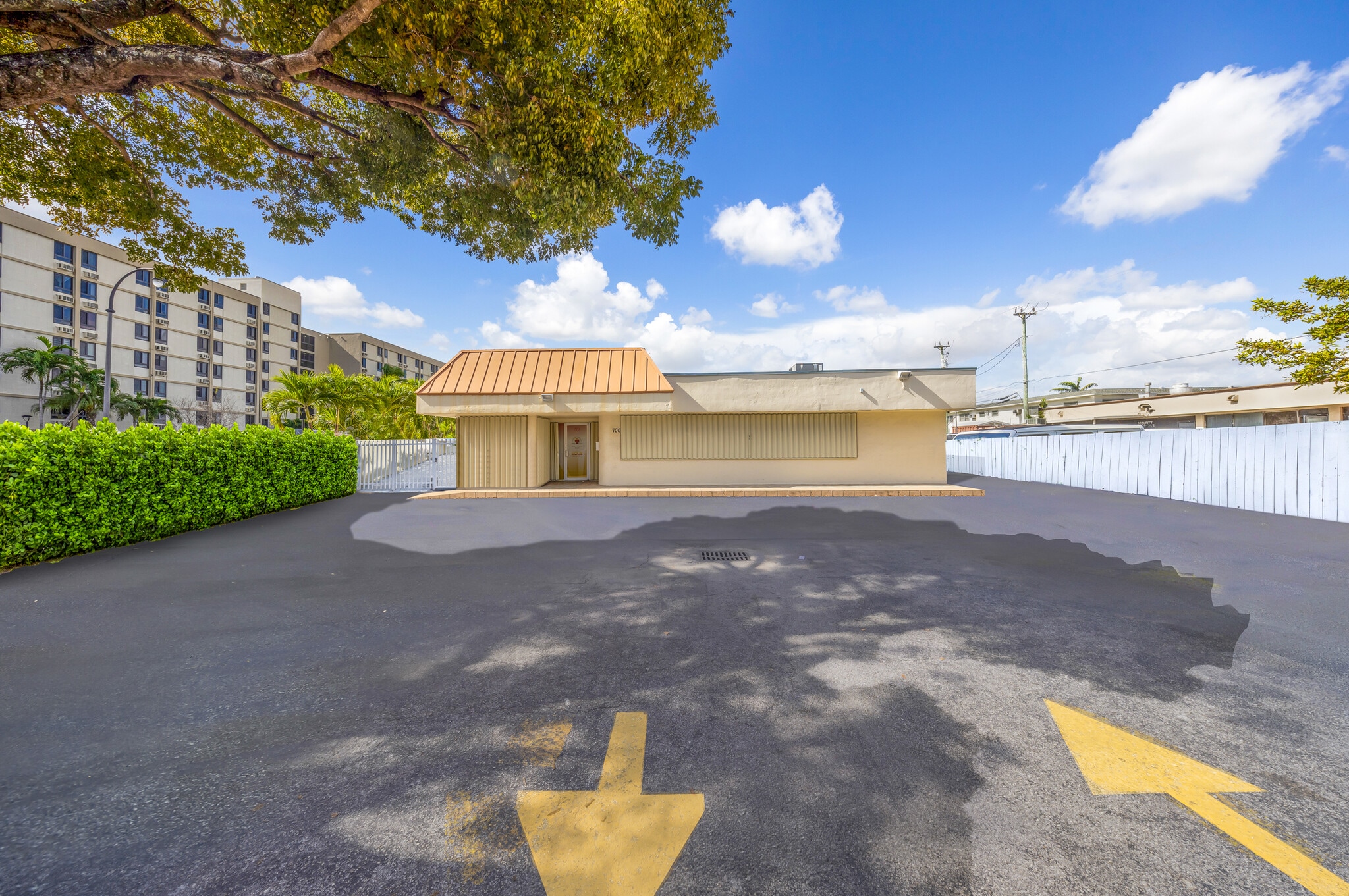 700 E 1st Ave, Hialeah, FL à louer Photo intérieure– Image 1 sur 3